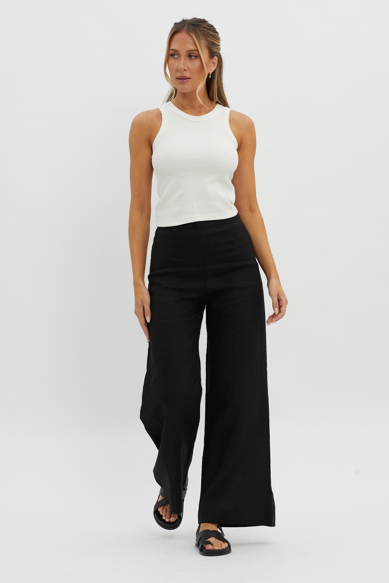 Brooks Crew Neck Ribbed Top White